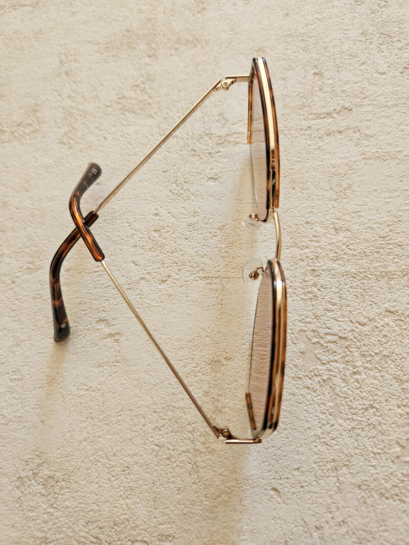 Lunettes de soleil angulaires sans monture – Image 4