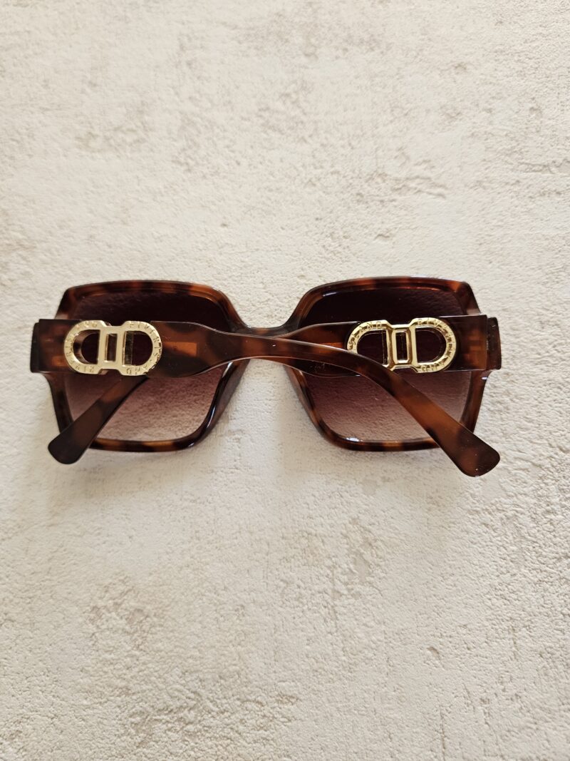 Lunettes de soleil carrées oversize - Écaille de tortue – Image 3