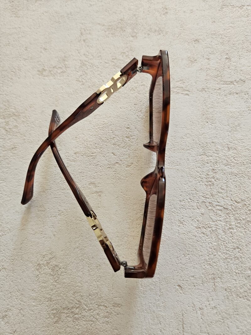 Lunettes de soleil carrées oversize - Écaille de tortue – Image 4